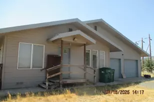 1117 Riverside Dr, Klamath Falls, OR 97601 - Photo 1