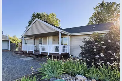 39030 Modoc Point Road, Chiloquin, OR 97624 - Photo 1