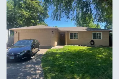 172 Woodbury Court, Central Point, OR 97502 - Photo 1