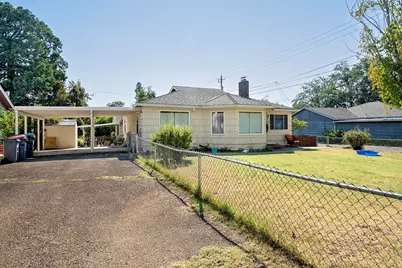 431 N 5th Street, Central Point, OR 97502 - Photo 1