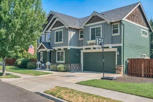 630 NW 28th St, Redmond, OR 97756 - Photo 1