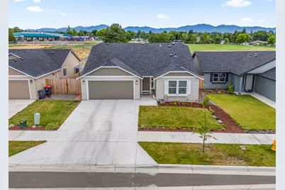 3626 Ford Drive, Medford, OR 97504 - Photo 1