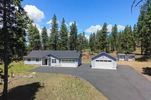 8710 Ponderosa Pl, Klamath Falls, OR 97601 - Photo 1