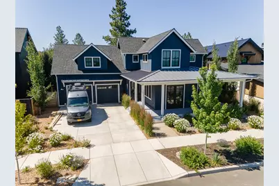 3022 NW Tharp Avenue, Bend, OR 97703 - Photo 1