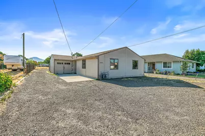 2388 Howard Avenue, Medford, OR 97501 - Photo 1