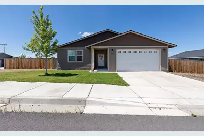 976 SE Maui Lane, Madras, OR 97741 - Photo 1