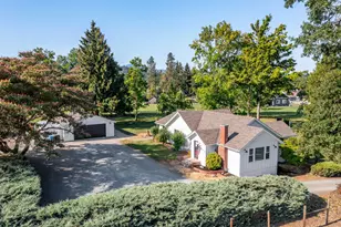 3361 Leonard Rd, Grants Pass, OR 97527 - Photo 1