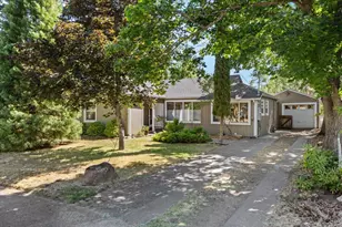 350 Avery St, Ashland, OR 97520 - Photo 1