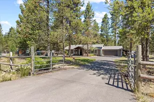 16146 Blackfeather Ln, La Pine, OR 97739 - Photo 1