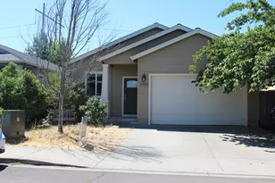 2502 Agate Meadows Dr, White City, OR 97503 - Photo 1