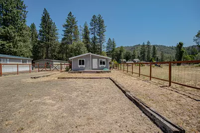 60 Erickson Avenue, Shady Cove, OR 97539 - Photo 1
