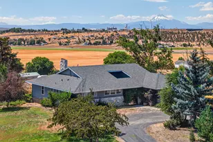 1228 NE Brown Dr, Madras, OR 97741 - Photo 1