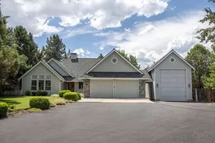 21150 Steens Mountain Ct, Bend, OR 97702 - Photo 1