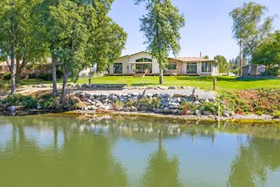 962 Auby Way, Grants Pass, OR 97527 - Photo 1