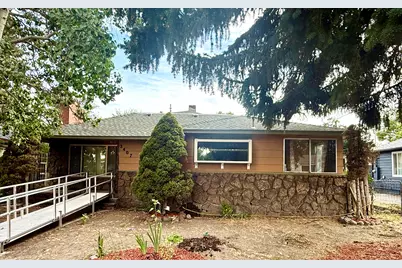 2407 Wantland Avenue, Klamath Falls, OR 97601 - Photo 1