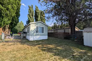 4000 Round Lake Rd, Klamath Falls, OR 97601 - Photo 1