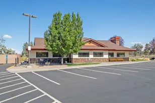 3030 SW 6th St, Redmond, OR 97756 - Photo 1