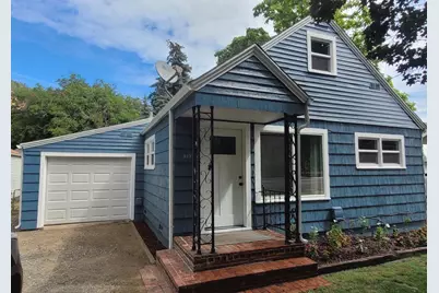 917 2nd Avenue, Gold Hill, OR 97525 - Photo 1