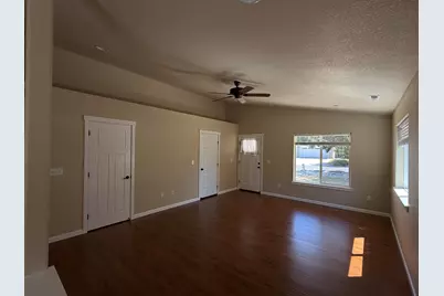 331 Isabell Drive, Medford, OR 97501 - Photo 1