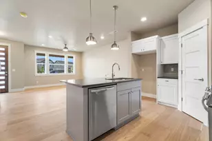 3965 SW Coyote Ave, Redmond, OR 97756 - Photo 1
