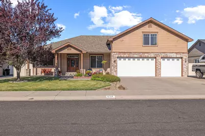 4114 El Cerrito Way, Klamath Falls, OR 97603 - Photo 1