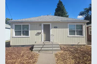 2503 White Avenue, Klamath Falls, OR 97601 - Photo 1