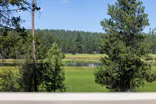 17634 Goldfinch Ln, Sunriver, OR 97707 - Photo 1