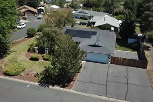 4981 Gatewood Dr, Klamath Falls, OR 97603 - Photo 1