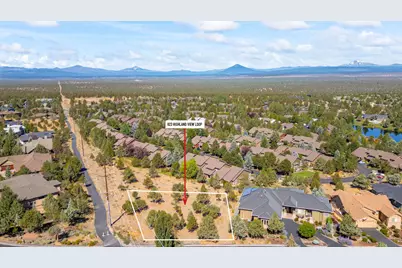 823 Highland View Loop, Redmond, OR 97756 - Photo 1