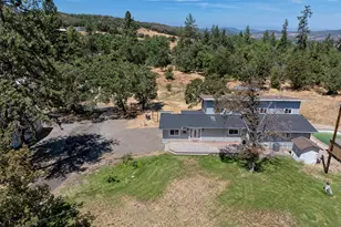 4700 Scenic Ave, Central Point, OR 97502 - Photo 1