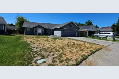 2151 SW 28th Street, Redmond, OR 97756 - Photo 1