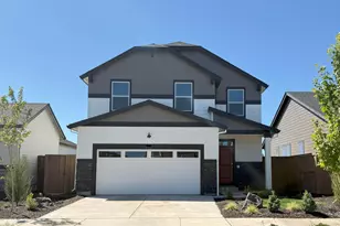 21636 SE Fuji Dr, Bend, OR 97702 - Photo 1