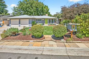 1225 Fortune Dr, Medford, OR 97504 - Photo 1