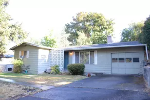 1112 NW Bellevue Pl, Grants Pass, OR 97526 - Photo 1