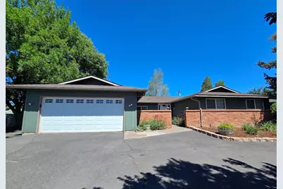 2635 Darrow Avenue, Klamath Falls, OR 97603 - Photo 1