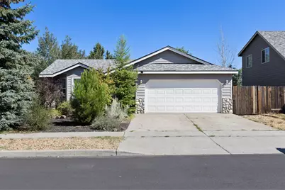 2756 NE Rainier Drive, Bend, OR 97701 - Photo 1