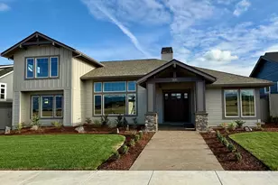 4145 Shamrock Dr, Medford, OR 97504 - Photo 1