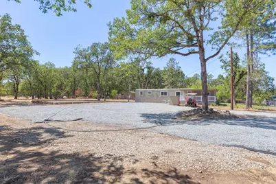 185 Red Mountain Drive, Grants Pass, OR 97526 - Photo 1