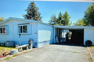 3415 Crest St, Klamath Falls, OR 97603 - Photo 1