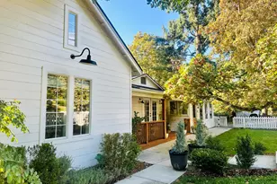 480 N Oregon St, Jacksonville, OR 97530 - Photo 1