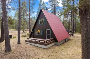 15001 Fall River Dr, Bend, OR 97707 - Photo 1