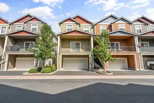 411 Berrydale Ave, Medford, OR 97501 - Photo 1