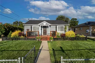 506 S Peach St, Medford, OR 97501 - Photo 1