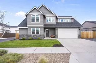 2647 NW Greenwood Ave, Redmond, OR 97756 - Photo 1