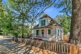 753 Siskiyou Blvd, Ashland, OR 97520 - Photo 1