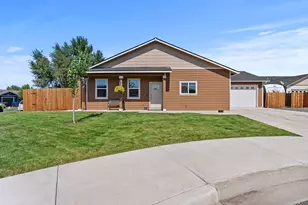 521 SE Morgan Ct, Madras, OR 97741 - Photo 1