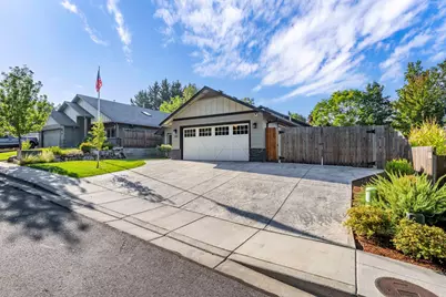 231 SE Sand Canyon Lane, Grants Pass, OR 97527 - Photo 1