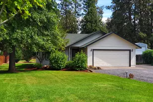 61538 Sunny Breeze Ln, Bend, OR 97702 - Photo 1