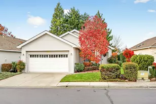 606 Summerwood Dr, Medford, OR 97504 - Photo 1