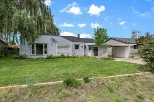 999 NE Del Rio Ave, Prineville, OR 97754 - Photo 1